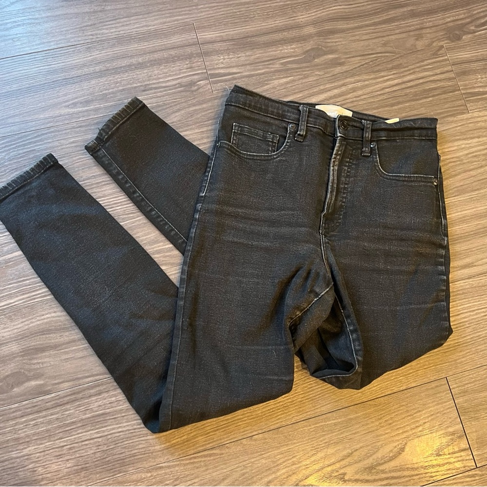 EUC Everlane high-rise black skinnies sz 27